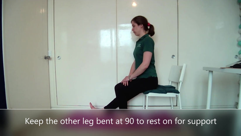 3 ways to... - Hamstring stretches